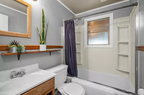 607 E Walton Ave, Spokane, WA 99207 photo 9