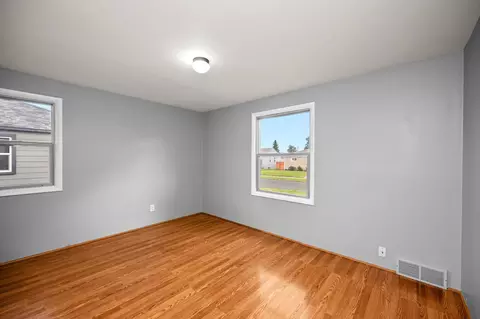 607 E Walton Ave, Spokane, WA 99207 photo 10