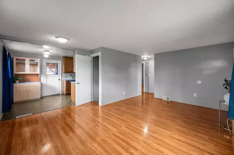 607 E Walton Ave, Spokane, WA 99207 photo 4