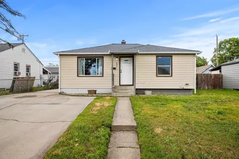607 E Walton Ave, Spokane, WA 99207 photo 2