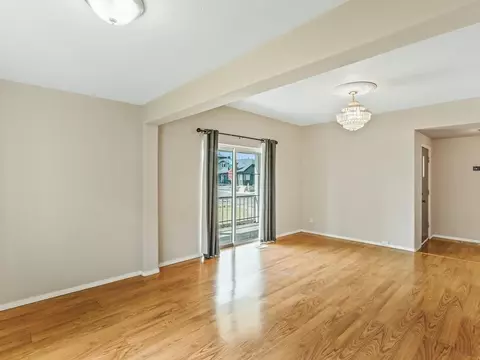 Living - 2001 E Pacific Ave, Spokane, WA 99202 photo 1 of 2