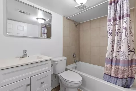 Bath - 1024 E Dalton Ave, Spokane, WA 99207 photo 2 of 2