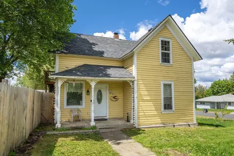 802 10th St, Davenport, WA 99122