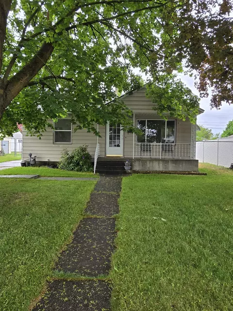 1304 E Hoffman Ave, Spokane, WA 99207