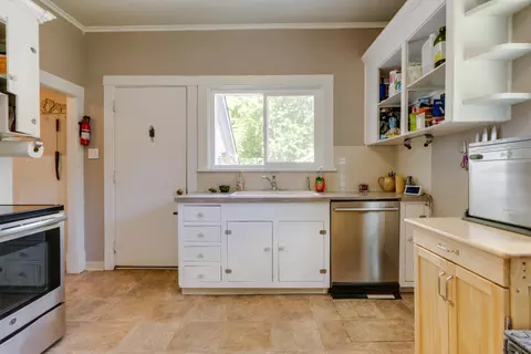 317 E 17th Ave, Spokane, WA 99203 photo 8