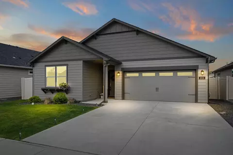 2026 W Parkway Ct, Spokane, WA 99208