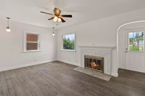 3215 W Longfellow Ave, Spokane, WA 99205 photo 3