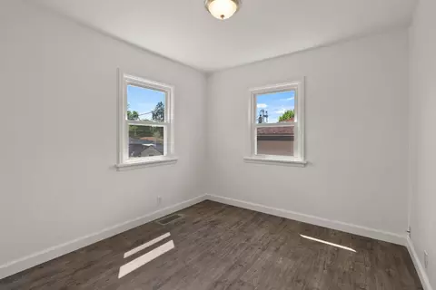 3215 W Longfellow Ave, Spokane, WA 99205 photo 13