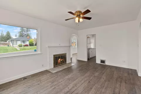 3215 W Longfellow Ave, Spokane, WA 99205 photo 5
