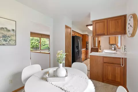 Dining - 9815 E 44th Ave, Spokane Valley, WA 99206 photo 2 of 5