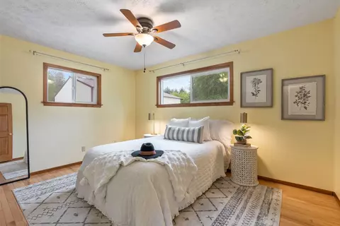 Bedroom - 9815 E 44th Ave, Spokane Valley, WA 99206 photo 1 of 6