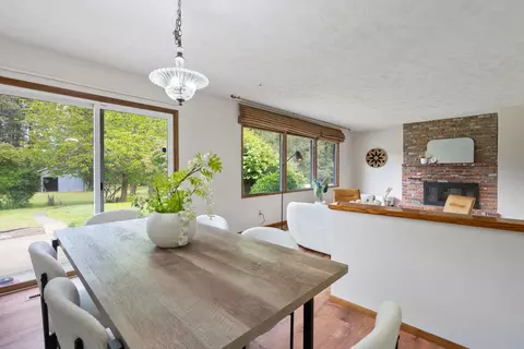 Dining - 9815 E 44th Ave, Spokane Valley, WA 99206 photo 4 of 5