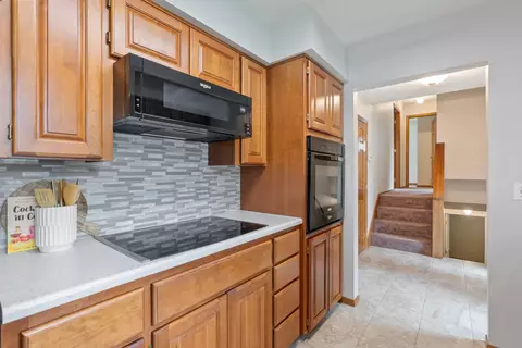 Entry Way - 9815 E 44th Ave, Spokane Valley, WA 99206 photo 1 of 1