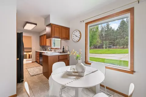 Dining - 9815 E 44th Ave, Spokane Valley, WA 99206 photo 1 of 5