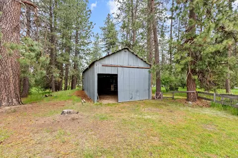 Exterior - 9815 E 44th Ave, Spokane Valley, WA 99206 photo 8 of 16