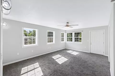 Living - 2526 E 8th Ave, Spokane, WA 99202 photo 4 of 4