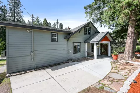 Exterior - 2526 E 8th Ave, Spokane, WA 99202 photo 4 of 8
