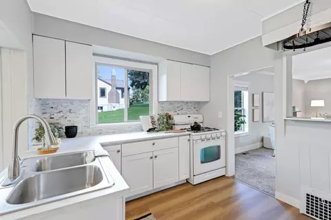 Kitchen - 2526 E 8th Ave, Spokane, WA 99202 photo 4 of 4
