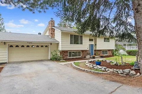 122 E Circle Dr, Newport, WA 99156