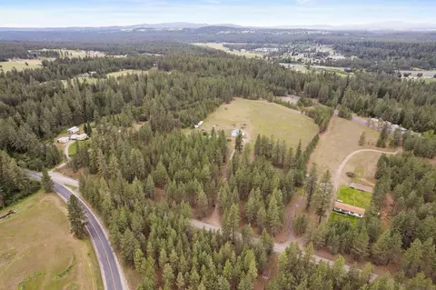 25807 N Jim Hill Rd, Chattaroy, WA 99003