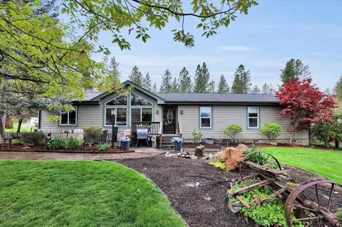 16623 N Newport Hwy, Mead, WA 99021