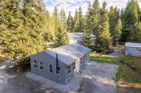 300 Duck Ln, Newport, WA 99156