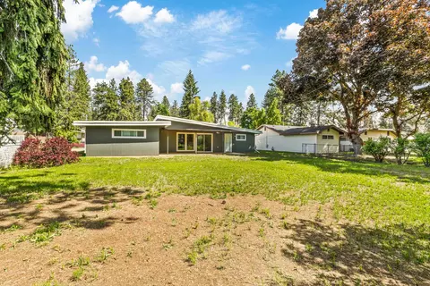 Exterior - 1704 E 37th Ave, Spokane, WA 99203 photo 3 of 5