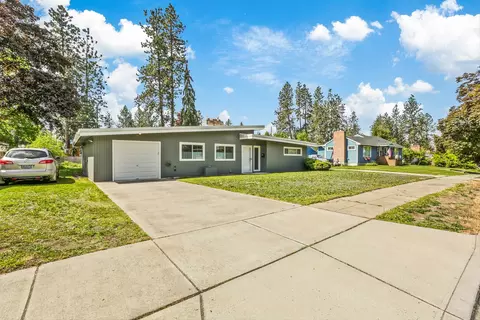 Exterior - 1704 E 37th Ave, Spokane, WA 99203 photo 2 of 5