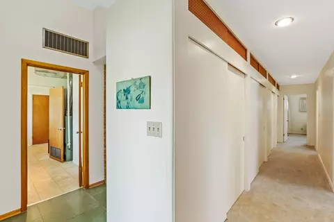 Entry Way - 1704 E 37th Ave, Spokane, WA 99203 photo 1 of 1