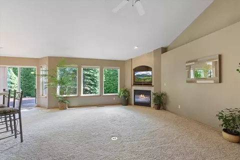 Living - 12914 E 36th Ave, Spokane Valley, WA 99206 photo 2 of 2