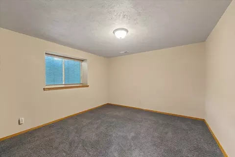 Bedroom - 12914 E 36th Ave, Spokane Valley, WA 99206 photo 3 of 3