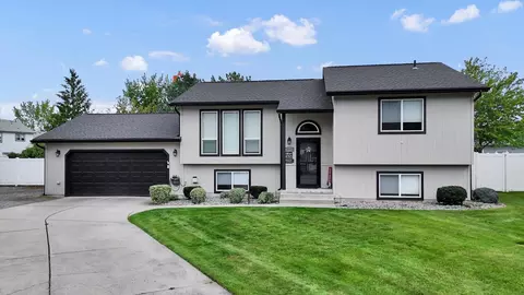 18920 E Augusta Ln, Spokane Valley, WA 99016
