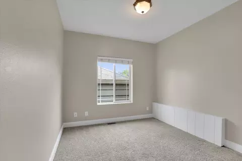 10517 E 9th Ave, Spokane Valley, WA 99206 photo 11