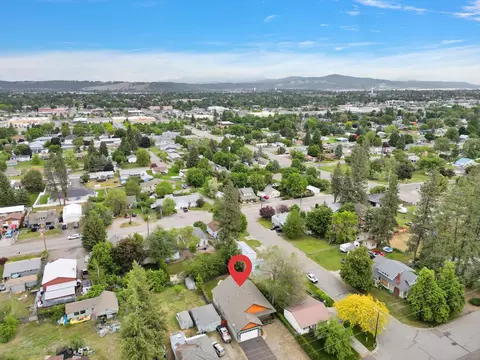 10517 E 9th Ave, Spokane Valley, WA 99206 photo 28