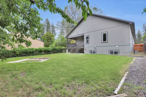 10517 E 9th Ave, Spokane Valley, WA 99206 photo 2