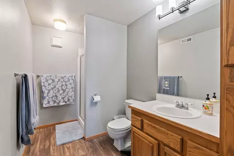 Bath - 11510 E 20th Ave, Spokane Valley, WA 99206 photo 4 of 4