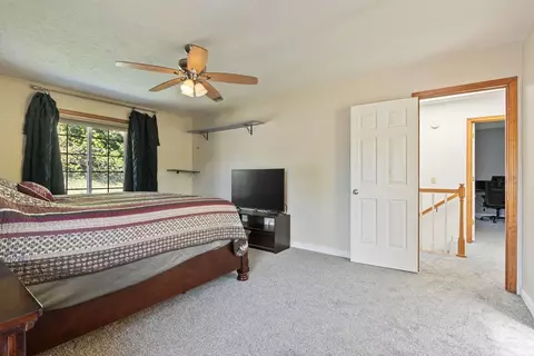 Bedroom - 11510 E 20th Ave, Spokane Valley, WA 99206 photo 2 of 4