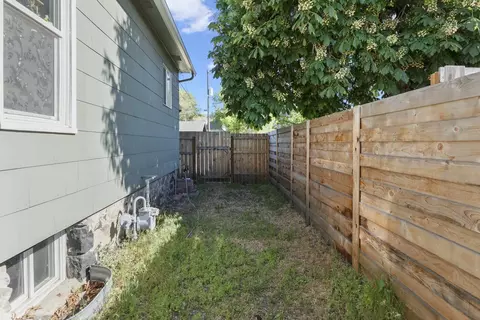 2127 E Mallon Ave, Spokane, WA 99201 photo 27