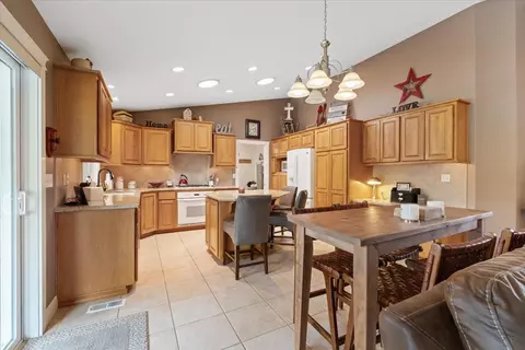 909 E Golden Ct, Spokane, WA 99208 photo 11