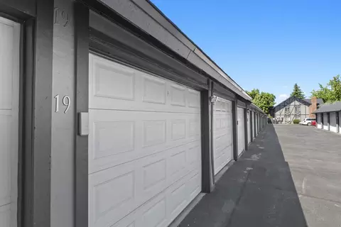 Exterior - 112 E Weile Ave UNIT 1, Spokane, WA 99208 photo 4 of 6