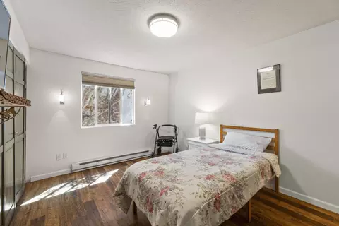Bedroom - 112 E Weile Ave UNIT 1, Spokane, WA 99208 photo 2 of 4