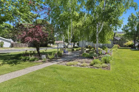 Exterior - 112 E Weile Ave UNIT 1, Spokane, WA 99208 photo 2 of 6