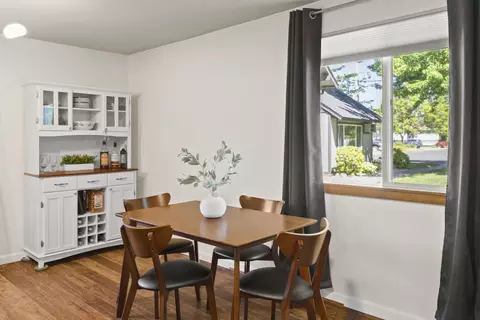 Dining - 112 E Weile Ave UNIT 1, Spokane, WA 99208 photo 1 of 2