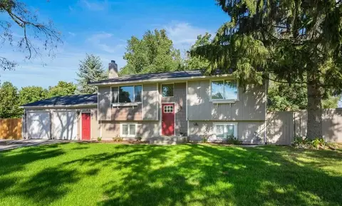 512 N Bessie Rd, Spokane, WA 99212
