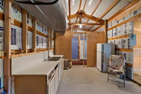 Kitchen - 5 Crestview Rd, Kettle Falls, WA 99141 photo 1 of 2