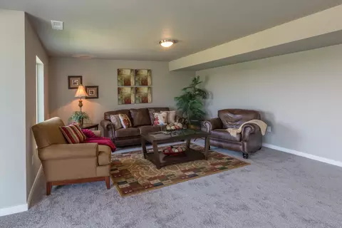 Living - 207 E Wandermere Heights Ln, Spokane, WA 99208 photo 4 of 4