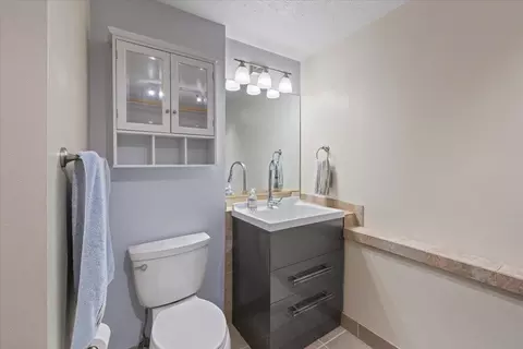 Bath - 4510 E Bixel Ct, Mead, WA 99021 photo 1 of 4