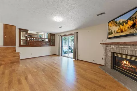 Living - 4510 E Bixel Ct, Mead, WA 99021 photo 3 of 3
