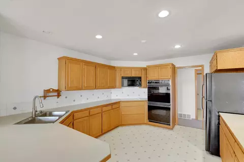 12204 E 38th Ave, Spokane Valley, WA 99206 photo 8