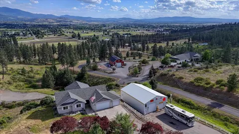 6930 N Lynden Ln, Otis Orchards, WA 99027